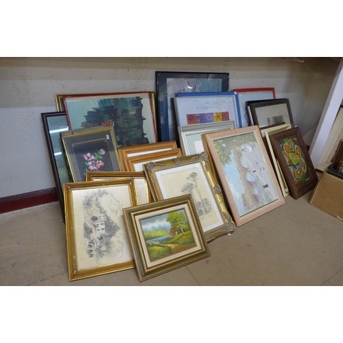 335a - A large quantity of assorted prints, paintings, etc.