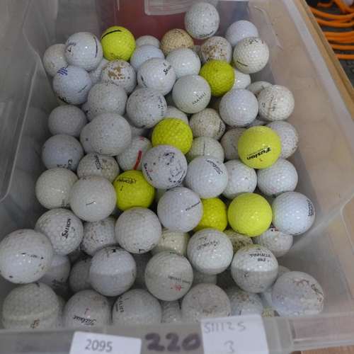 2095 - Qty. of approx. 200 golf balls