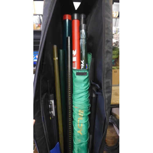 2112 - Large lot of fishing equipment:- Shakespeare Radial fly rod, Shakespeare 12' Omni carbon math, 2 Mav... 