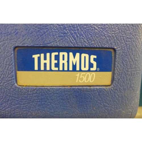 2123 - Thermos 1500 Cool box