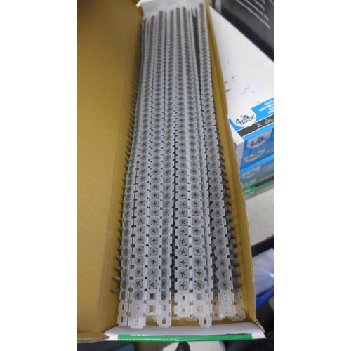 2130 - 5 Boxes (approx. 5,000) collated drywall screws, 3.9 x 35mm