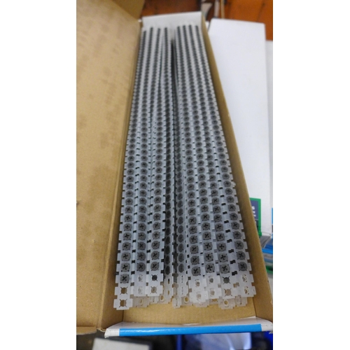 2131 - 5 Boxes of mixed collated drywall screws (approx. 5,000), 3.5 x 38mm