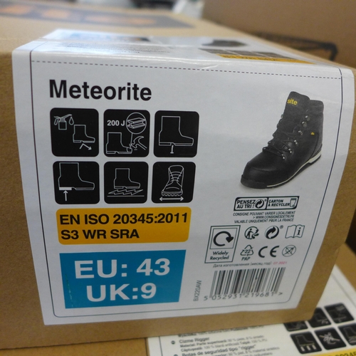 2134 - Pr. of   site black safety boots - boxed & unused size 9