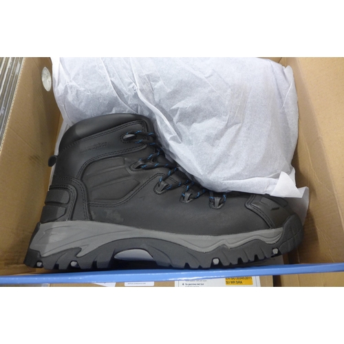 2135 - NYX Workware safety boots - size 10 - boxed & unworn