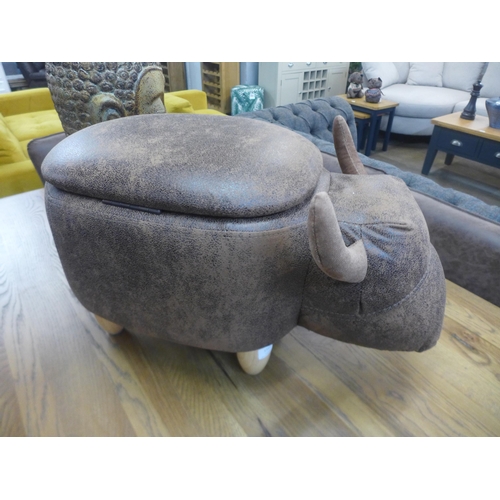 1353A - A bull storage footstool in faux leather, 59cms (2601935)   #