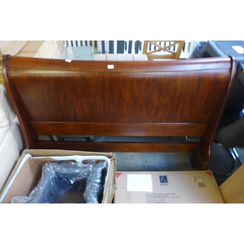 1674 - Willis & Gambier kingsize headboard * this lot is subject to VAT