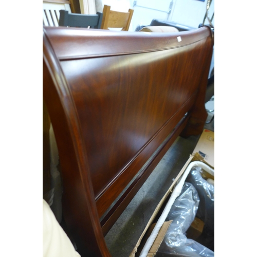 1674 - Willis & Gambier kingsize headboard * this lot is subject to VAT