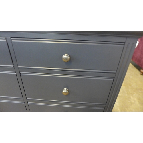 1440 - A Banbury magnesium painted six drawer chest ( cracked paint to left hand side) *This lot is subject... 