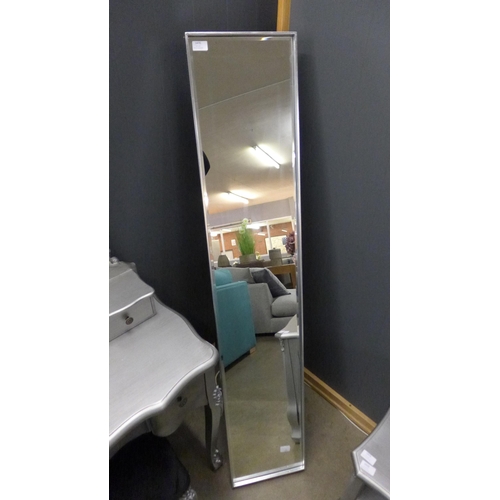 1456 - A silver framed cheval dressing mirror, H 151cms (M39929)   #