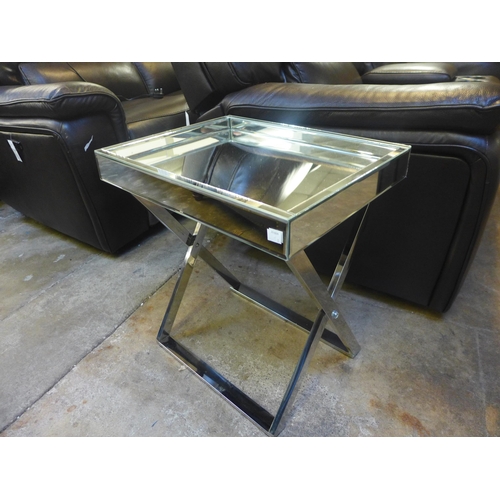 1468 - A Mirrored and chrome rectangular side table