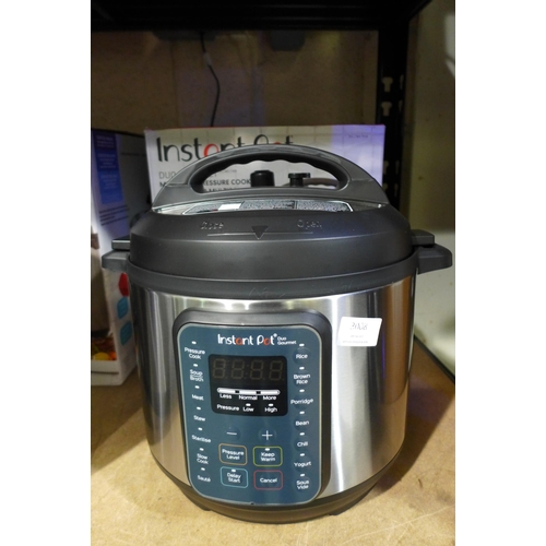 3008 - Instant Pot Gourmet      (244-353)  * This Lot Is Subject To Vat