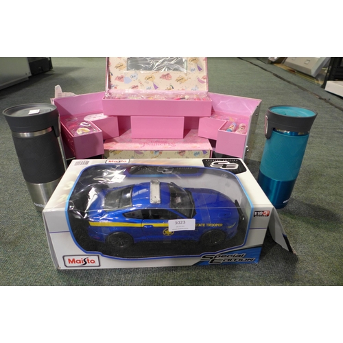 3023 - Beauty Makeup Station, Maisto State Trooper Car and Contigo Autoseal Mug (2Pk)     (244-378,393)  * ... 