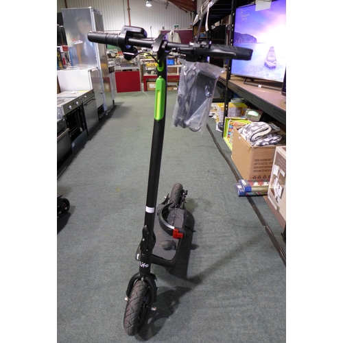 3041 - Li-Fe 350 Air electric scooter with charging lead