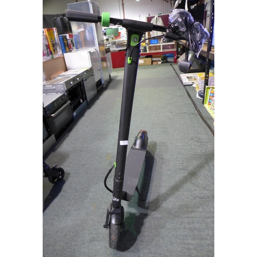 3043 - Li-Fi 250 Air Pro electric scooter with charging lead