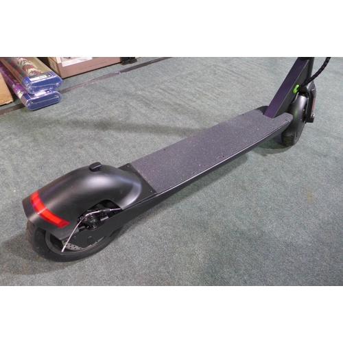 3043 - Li-Fi 250 Air Pro electric scooter with charging lead