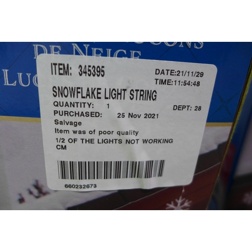 3051 - Quantity of Snowflake String Lights (244-268,273)  * This Lot Is Subject To Vat