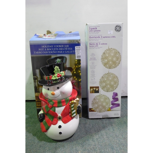 3060 - LED Spheres Set Of 3 & a Snowman Cookie Jar (244-281,290)  * This Lot Is Subject To Vat