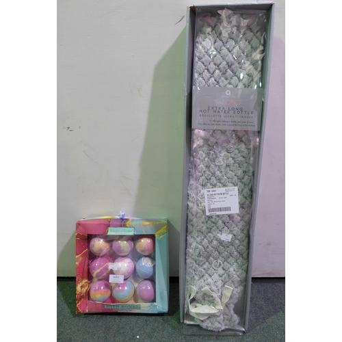 3062 - Wiv Bath Bomb Set  And So Long Hot Water Bottle 72Cm Long  2 Litre      (244-252,282)  * This Lot Is... 