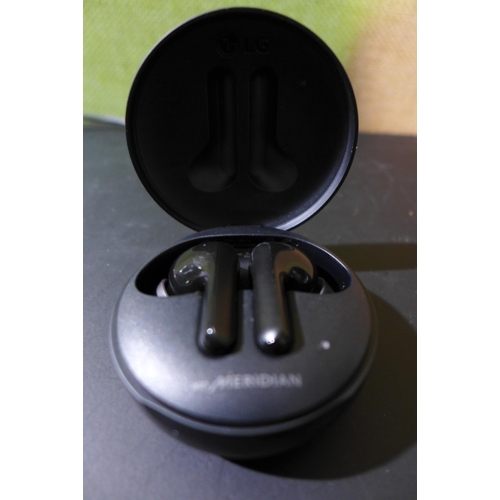 3104 - LG FN6 Black Wireless Earbuds (model:- HBS-FN6), original RRP £99.99 + VAT (243-64) * This lot is su... 