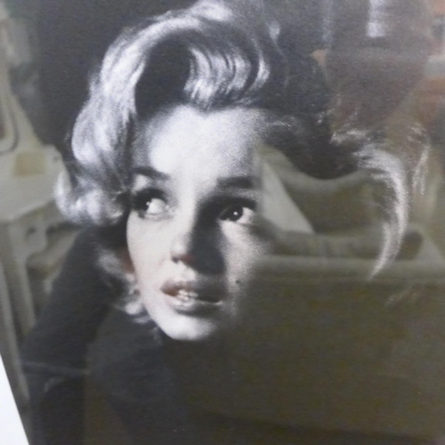 1375 - A Marilyn Monroe, Books framed print, 60 x 80 (PPR5126321)   #