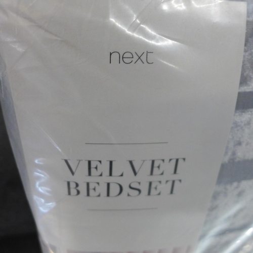 1611 - A Next velvet king size duvet set, RRP £65