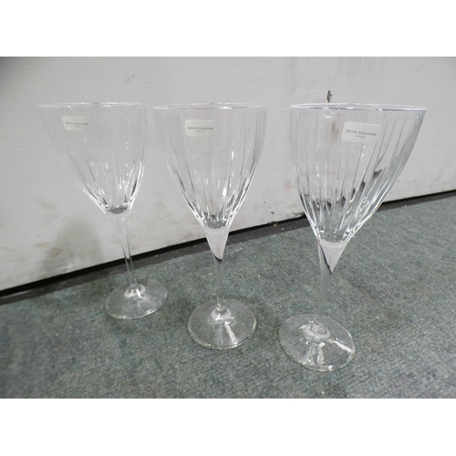 3366 - Royal Doulton Linear Wine Glass 6Pk (244-106,107)  * This Lot Is Subject To Vat