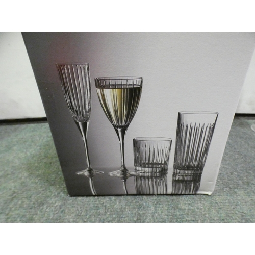 3366 - Royal Doulton Linear Wine Glass 6Pk (244-106,107)  * This Lot Is Subject To Vat