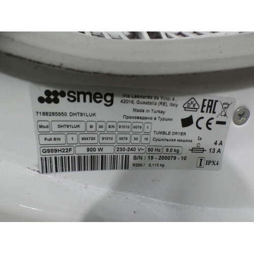 3398 - Smeg DHT91LUK 9kg condenser dryer ( 243-600 ) * This lot is subject to vat