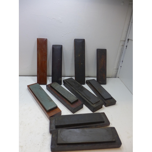 2249 - A collection of sharpening stones