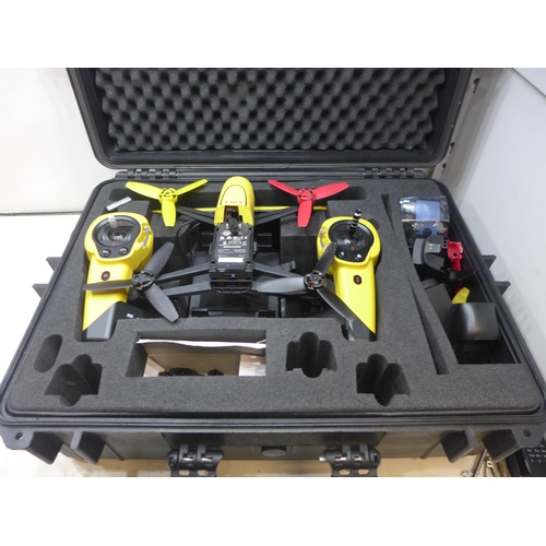 2262 - Parrot GPS drone in case with sky controls