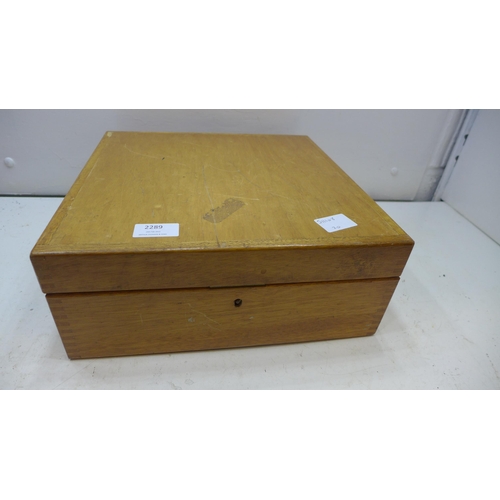 2289 - Wooden shooting box