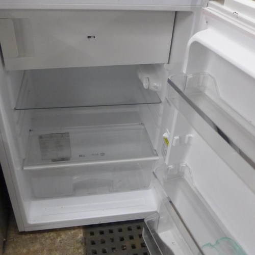 2363 - Hoover under counter fridge