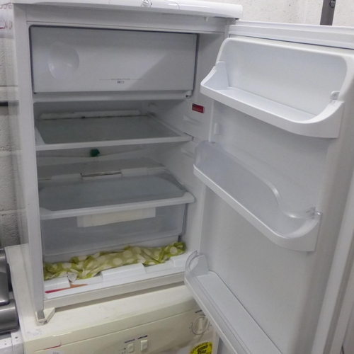 2375 - Hotpoint undercounter fridge