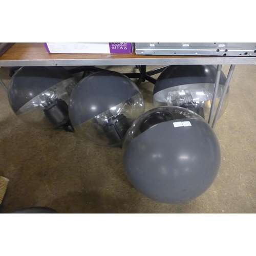 2443a - 4 Large outdoor pub lights