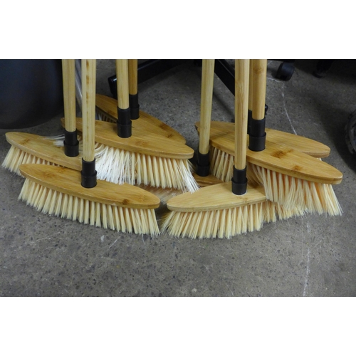 2444 - 8 Dunelm bamboo brushes (original RRP £8 each)