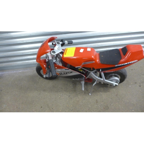 2465 - Razor PR200 electric toy motorbike (Police repossession)