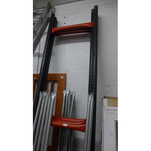 2474 - Heavy duty racking bay