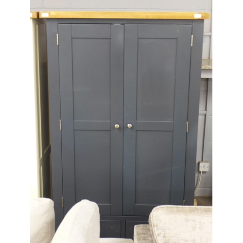 1612 - A Hampshire blue painted and oak large larder unit - damaged bottom rail *This lot is subject to VAT