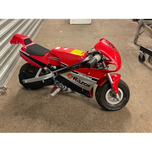 2465 - Razor PR200 electric toy motorbike (Police repossession)