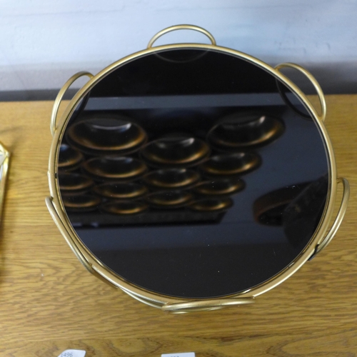 1348 - A black and gold display stand, H 20cms (TJB004508)   #