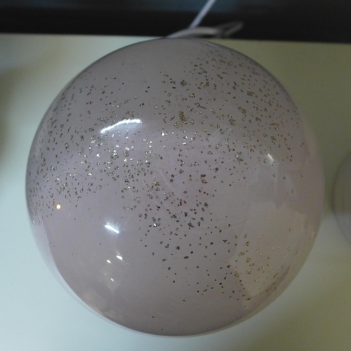 1395 - A hand blown pink Milky Way lamp, 18 cms (GL02836)   #