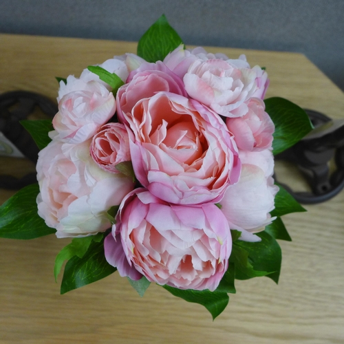 1517 - A potted eternity rose in a white pot, H 19cms (50612606)   #