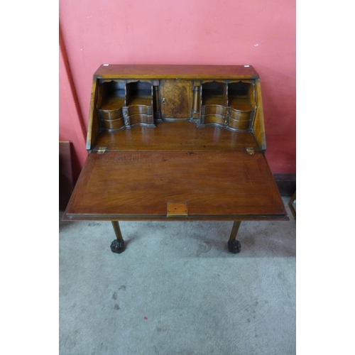 52 - A George I style mahogany bureau de dame