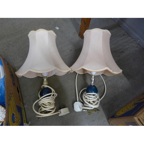 1216 - Two table lamps, mixed china including a Hammersley dish, Chinese temple dog, etc. **PLEASE NOTE THI... 