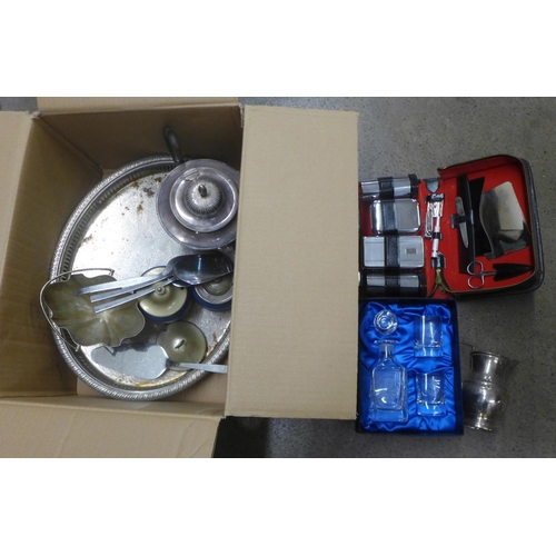 1252 - A box of silver plated items, tea pot, gallery tray, a travel vanity set, etc. **PLEASE NOTE THIS LO... 