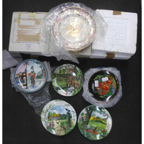 1261 - Collectors plates including Royal Doulton and Wedgwood, and a Mason's plate/clock **PLEASE NOTE THIS... 