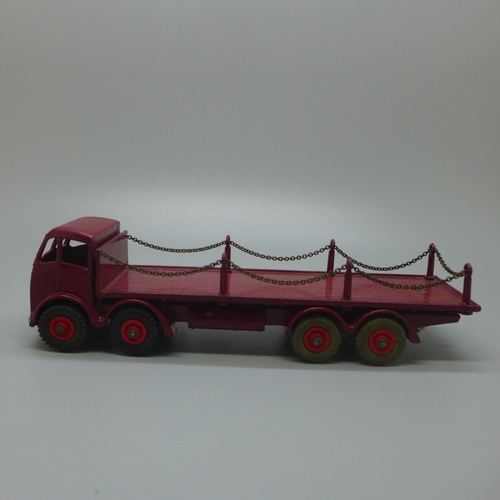 630 - A Dinky Toys 905 Foden Flat Truck, boxed