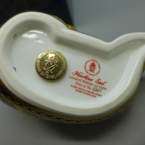 661 - A Royal Crown Derby paperweight - Harbour Seal, number 1,687 of a limited edition of 4,500,  gold st... 