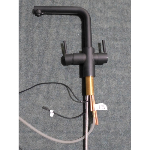 3095 - Insinkerator Black Hot Water Tap * This Lot Is Subject To Vat