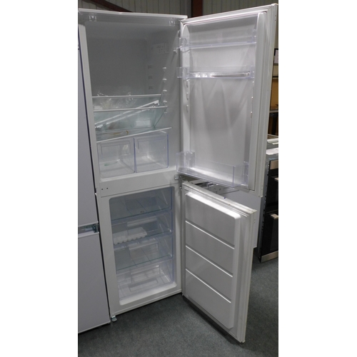 3106 - Zanussi 50/50 Fridge Freezer - Low Frost (H1772Xw548XD549) Model: ZNFN18FS5 * This Lot Is Subject To... 